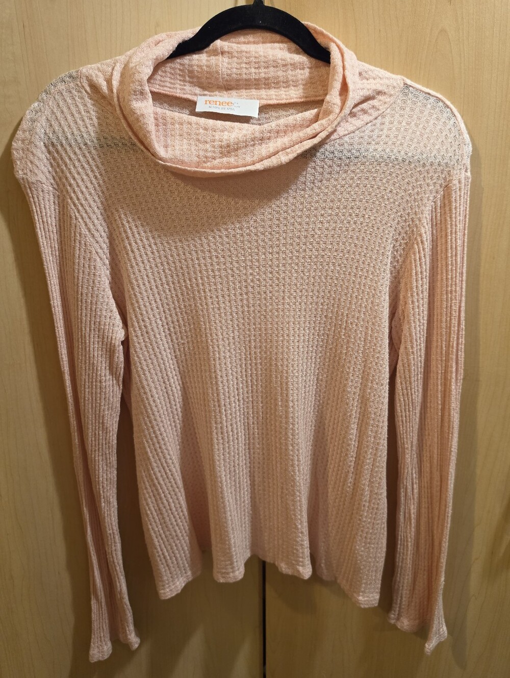 Renee c. Lightweight Peach Waffle-Knit Turtleneck Sweater